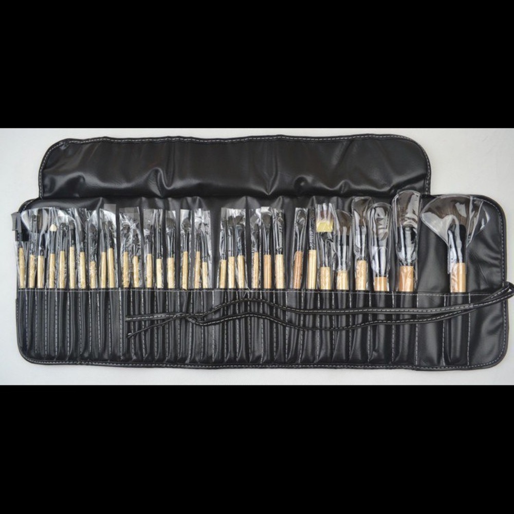 Bobbi Brown 24 make up brush organizer